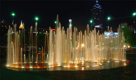 Свето-музыкальный фонтан в Атланте
